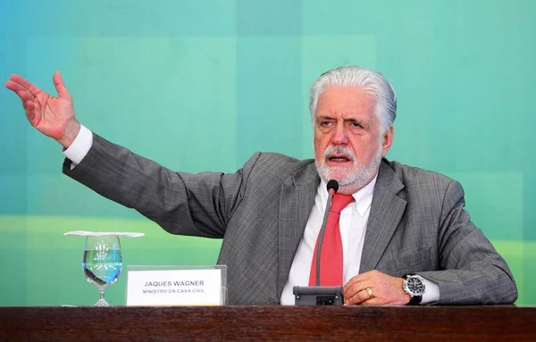 Oposição apresenta pedido para convocar Wagner na CPI dos Fundos de Pensão