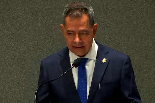 delegado José Roberto Peres