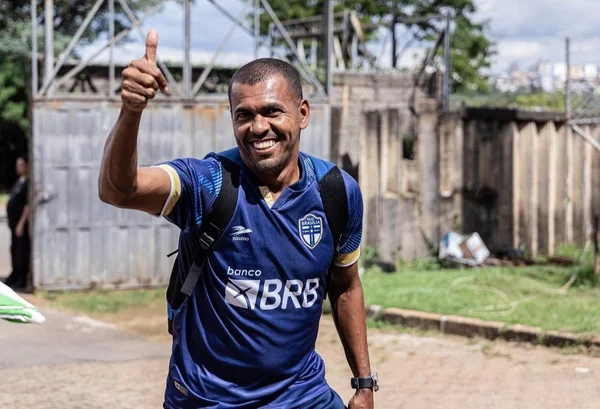 Gerson Ramos chegando ao Serejão