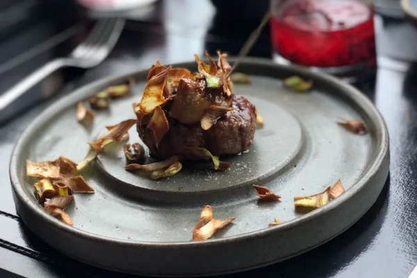 Lanchonete Genuína oferece hambúrguer de foie gras no cardápio