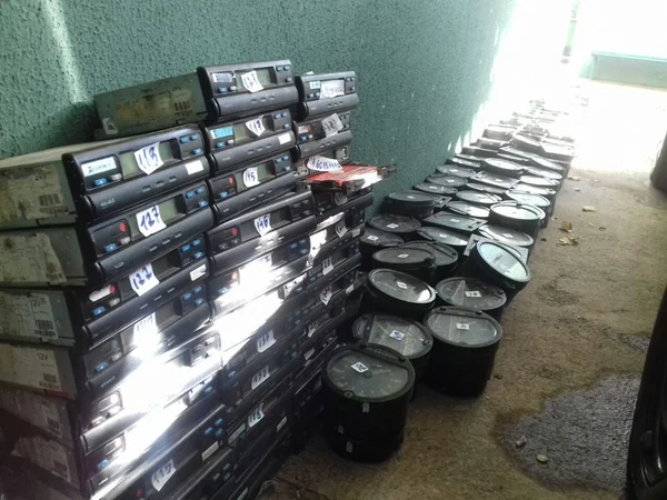 Polícia Civil prende homem com mais de 160 tacógrafos furtados