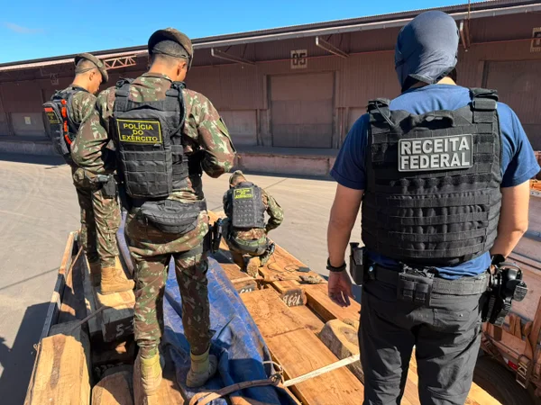 Operação resulta em apreensão de cocaína que pode ser a maior do Brasil - destaque galeria
