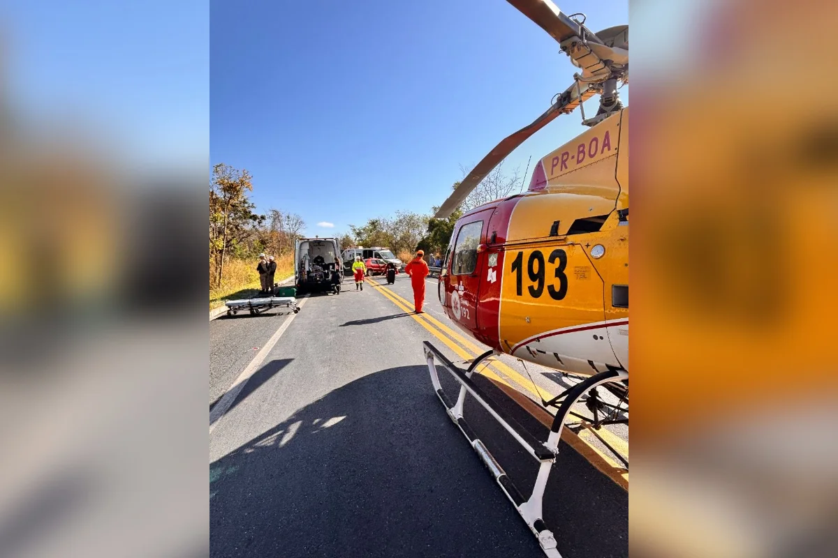 A outra vítima recebeu atendimento e foi transportada pelo Arcanjo, aeronave do Batalhão de Operações Aéreas do Corpo de Bombeiros, A outra vítima recebeu atendimento e foi transportada pelo Arcanjo, aeronave do Batalhão de Operações Aéreas do Corpo de Bombeiros,
