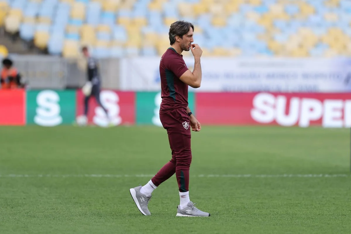 Luis Zubeldía no Maracanã antes da partida entre Fluminense x Botafogo