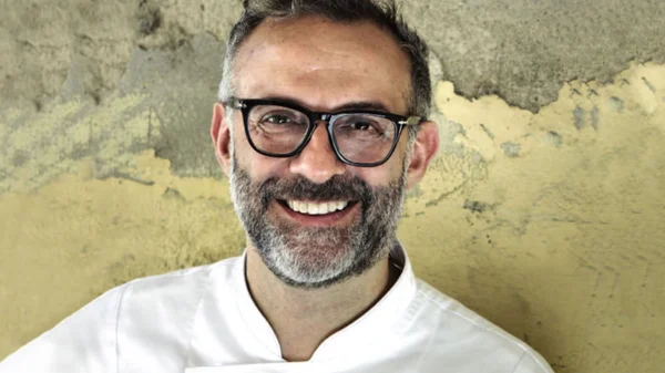 Chef Massimo Bottura ensina receitas ao vivo na quarentena