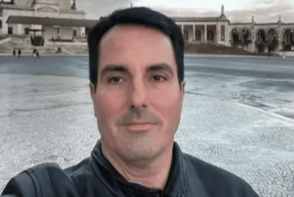 Neto de Jânio Quadros é agredido ao ser acusado de dar golpe de R$ 70 mil