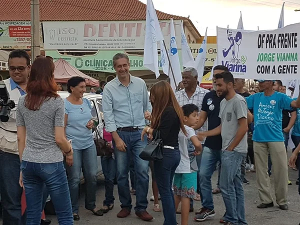 Em Samambaia, Rogério Rosso promete restaurante comunitário a R$ 1