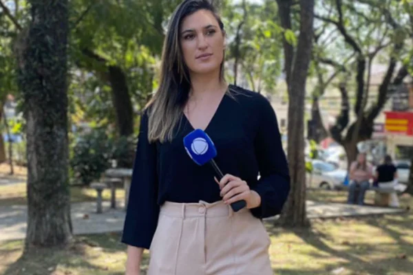 Repórter da Record, Marina Caixeta sofre tentativa de roubo durante gravação - Metrópoles