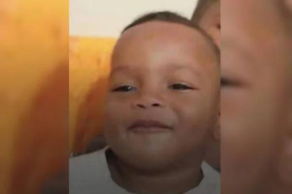 Menino morto asfixiado por janela de carro em Sergipe