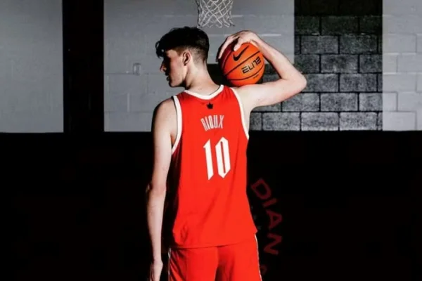No Guiness! Altura de promessa do basquete supera astros da NBA