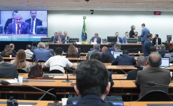 Votação do Orçamento de 2025 na CMO