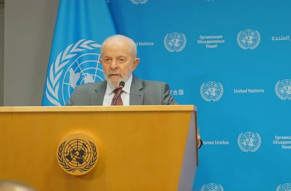 Imagem colorida de Lula na ONU - Metrópoles