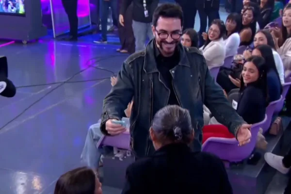 Foto colorida de Padre Fábio de Melo - Metrópoles