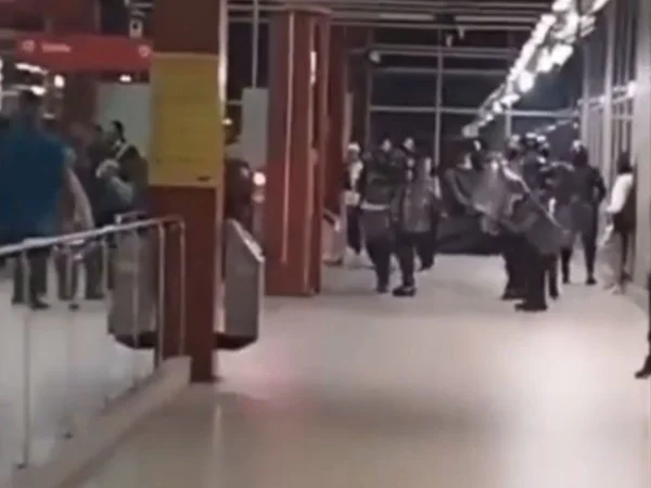 PM prende 3 em briga em estação de trem após São Paulo e Vasco