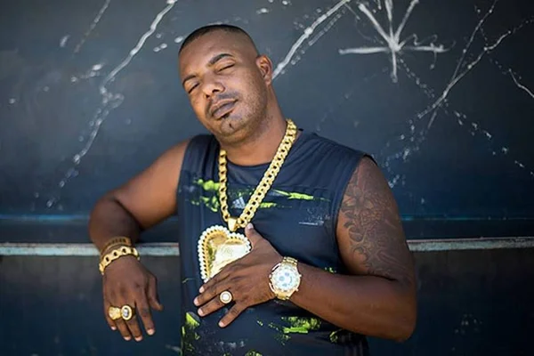 Morre MC Naldinho, dono do hit Um Tapinha Não Dói
