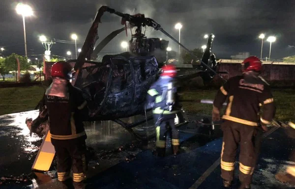 Em Manaus, criminosos ateiam fogo em helicóptero do Ibama