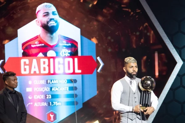 Bola de Prata: eleito o melhor, Gabigol vê Fla “muito à frente”