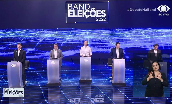 Debate em SP é marcado por troca de farpas entre Haddad e Tarcísio