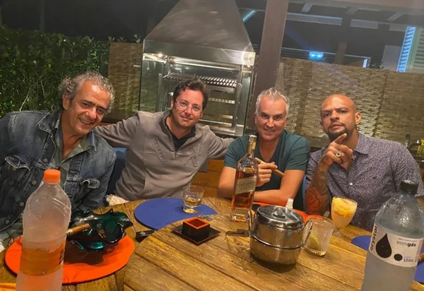 Elsinho Mouco (à esquerda na foto) e Fabio Wajngarten com Felipe Melo