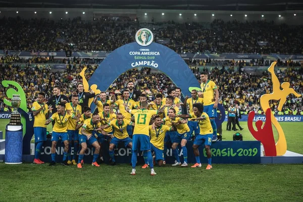 Seleção Brasileira também é campeã de faturamento: quase R$ 44 milhões