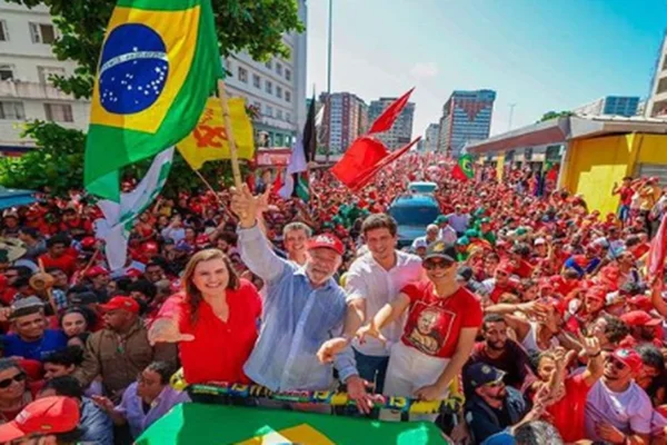 João Campos e Marilia Arraes em Pernambuco