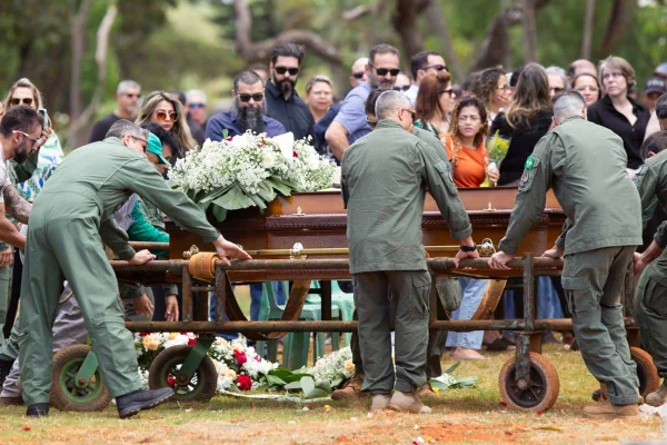 “Melhor irmão do mundo”, diz irmã sobre PF morto em acidente aéreo