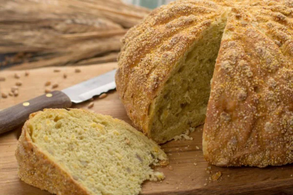 Pão de milho caseiro