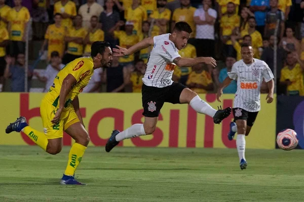 Corinthians sofre pressão e fica no empate com o Mirassol