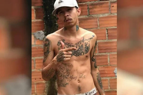 Foto colorida do traficante conhecido como Tio Patinhas - Metrópoles