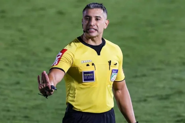 Imagem do árbitro Felipe Fernandes de Lima - Metrópoles