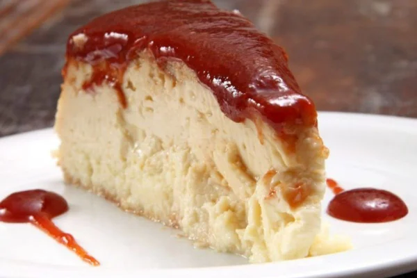 Torta de ricota com goiabada