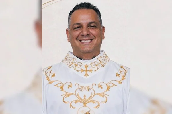 Igreja Católica nomeia padre para fazer exorcismos em 20 cidades paulistas - destaque galeria Igreja Católica nomeia padre para fazer exorcismos em 20 cidades paulistas - destaque galeria