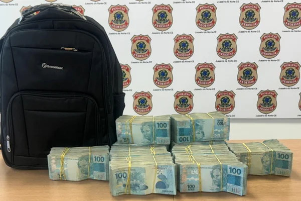 Mochila com R$ 500 mil