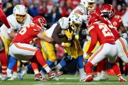 Chiefs vs Chargers em campo pela temporada 2024/25 da NFL Chiefs vs Chargers em campo pela temporada 2024/25 da NFL