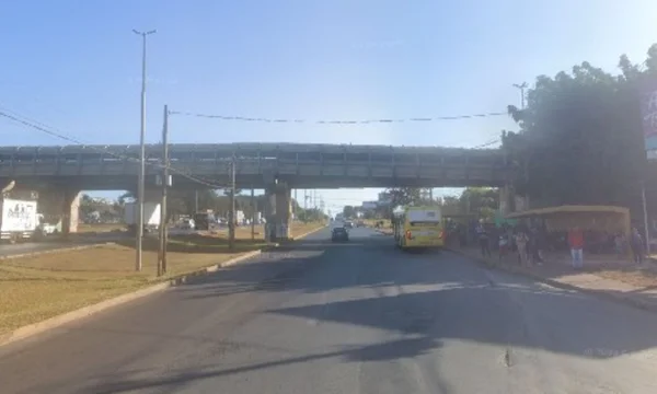 Pedestre é atropelado em frente o Park Shopping