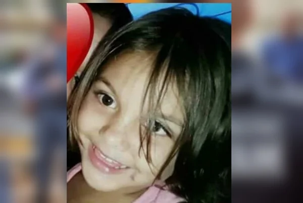 Criança morre após levar tiro na cabeça em fuga de bandidos no Acre