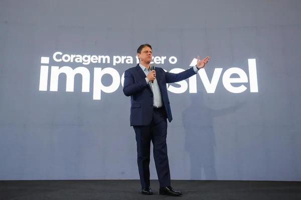Tarcísio de Freitas