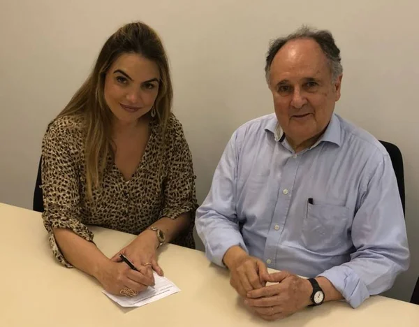 Rosso, Izalci, Cristovam e Frejat ensaiam “união” contra Rollemberg