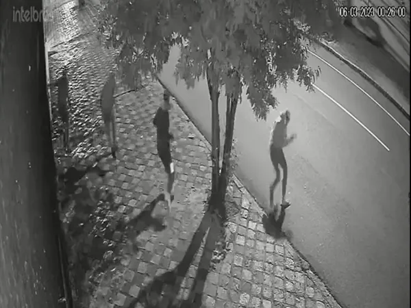 quarteto-tenta-assaltar-policial-curitiba-metropoles