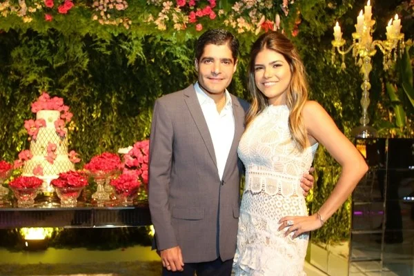 ACM Neto e Tayane Lacerda Canhedo ACM Neto e Tayane Lacerda Canhedo