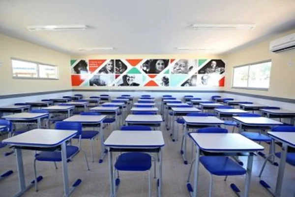 Juiz determina que rede pública de ensino não deve retomar aulas em SP