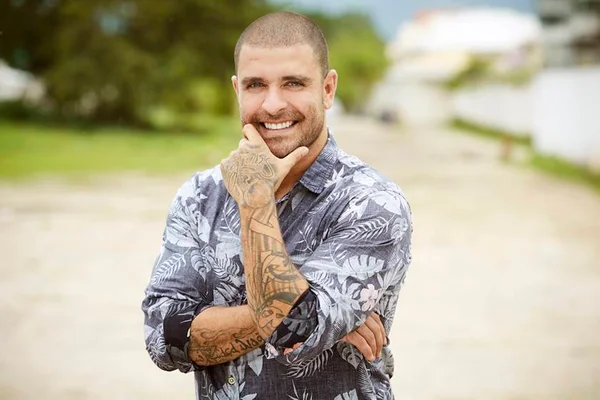 Diogo Nogueira anuncia show em Brasília no mês de julho