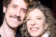 Theodoro Cochrane e a mãe, Marília Gabriela
