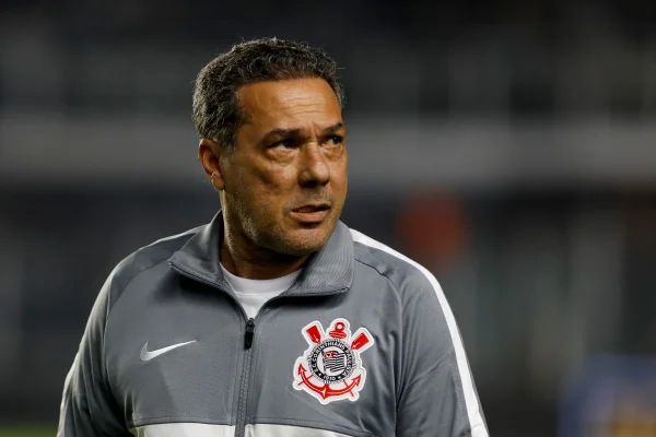 Com medo de contágio, Corinthians não quer viajar para o Peru