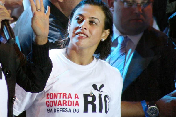 Mulher de Cabral ocupa sozinha cela de penitenciária em Bangu