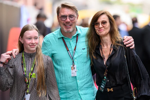 McLaren contrata filha de bicampeão da F1 para academia de pilotos