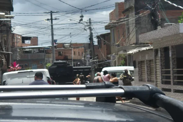 Operação no Complexo da Maré, nesta quarta-feira