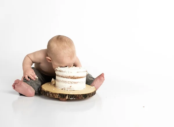 Supernutrição na infância provoca alterações metabólicas, diz estudo