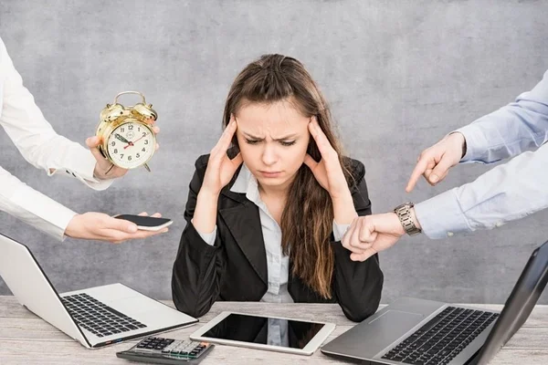 Saiba como lidar com o estresse excessivo do trabalho
