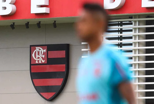 Imagem colorida da fachada do Flamengo - Metrópoles